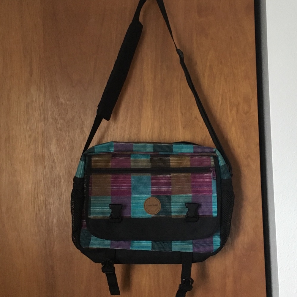 Dakine messenger bag